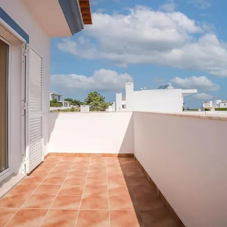 Paraiso No Espartal - A Short Walk To The Beach!